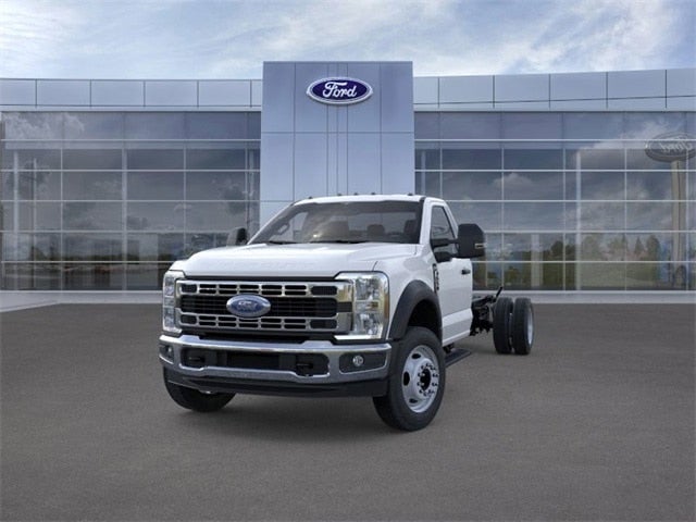 2026 Ford Super Duty F-550 DRW XL 2WD Reg Cab 205 WB 120 CA