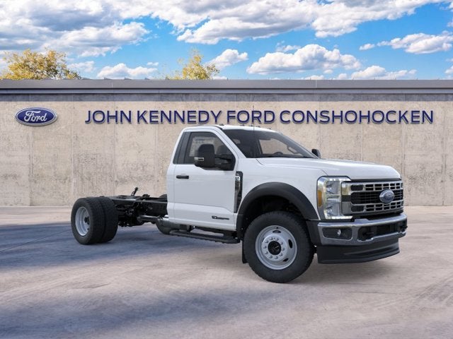 2026 Ford Super Duty F-550 DRW XL 4WD Reg Cab 169 WB 84 CA