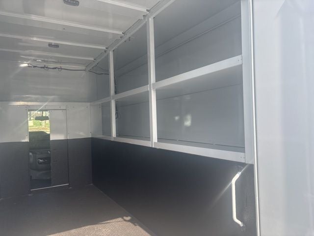 2026 Ford E-Series Cutaway E-350 DRW 138 WB