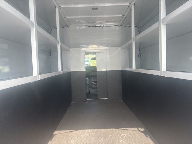 2026 Ford E-Series Cutaway E-350 DRW 138 WB