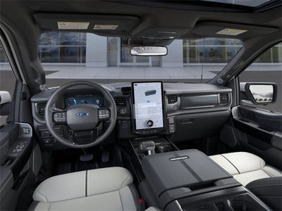 2025 Ford F-150 Lightning Platinum