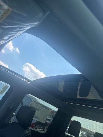 2026 Ford Super Duty F-250 SRW LARIAT 4WD Crew Cab 8' Box