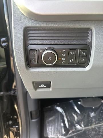 2026 Ford Super Duty F-250 SRW XL 4WD Crew Cab 6.75' Box