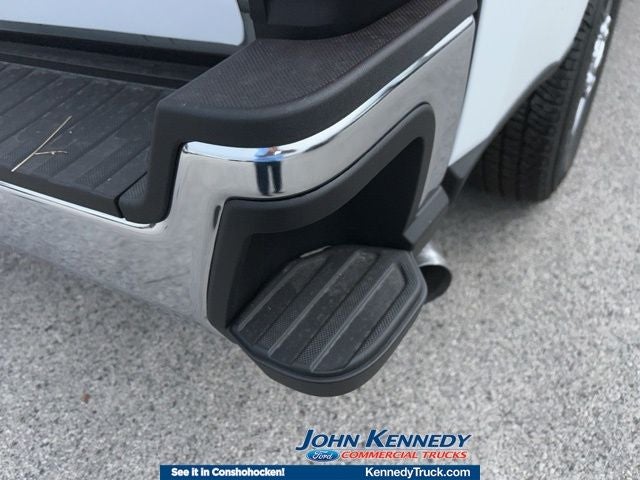 2026 Ford Super Duty F-250 SRW XL 4WD Reg Cab 8' Box