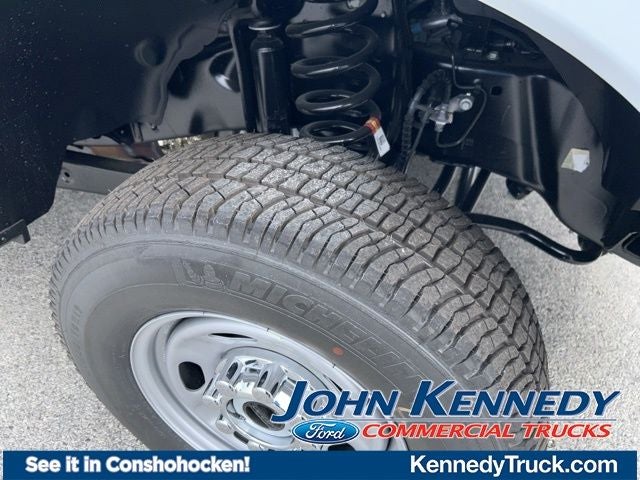 2026 Ford Super Duty F-250 SRW XL 4WD Reg Cab 8' Box