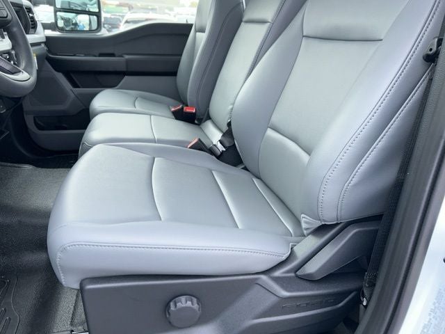 2026 Ford Super Duty F-250 SRW XL 4WD Reg Cab 8' Box