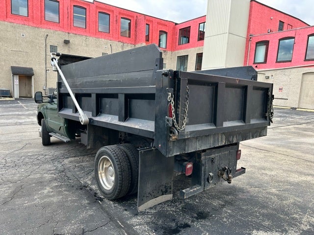 2001 Ford Super Duty F-550 XL