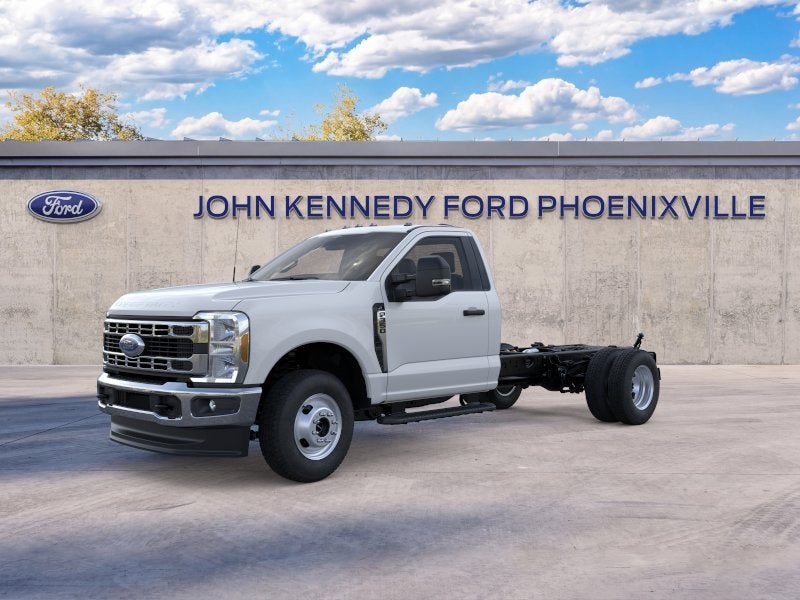 2026 Ford F-350 Super Duty Chassis Cab