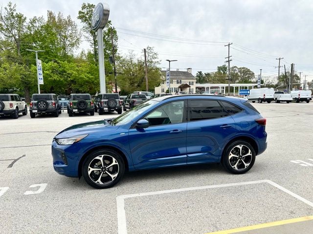2023 Ford Escape ST-Line Select