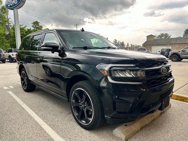 2023 Ford Expedition Limited 4X4's photo