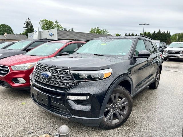 2023 Ford Explorer XLT 4WD's photo
