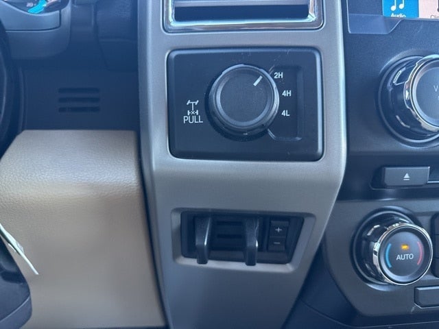 2017 Ford Super Duty F-250 SRW Lariat