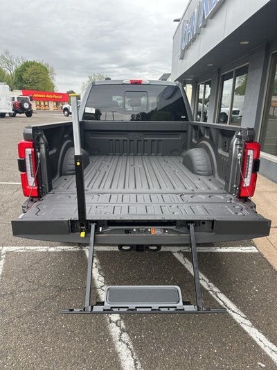 2026 Ford Super Duty F-350 SRW Platinum