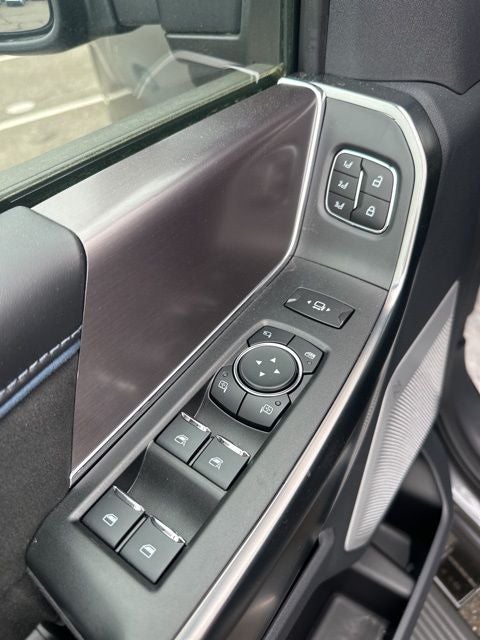 2026 Ford Super Duty F-350 SRW Platinum