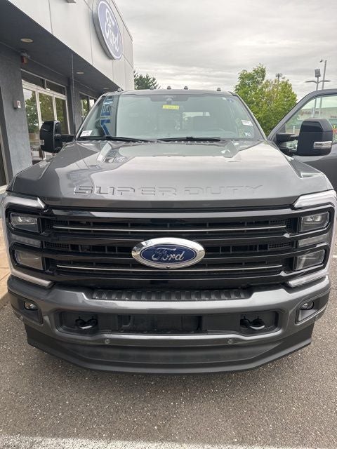 2026 Ford Super Duty F-350 SRW Platinum