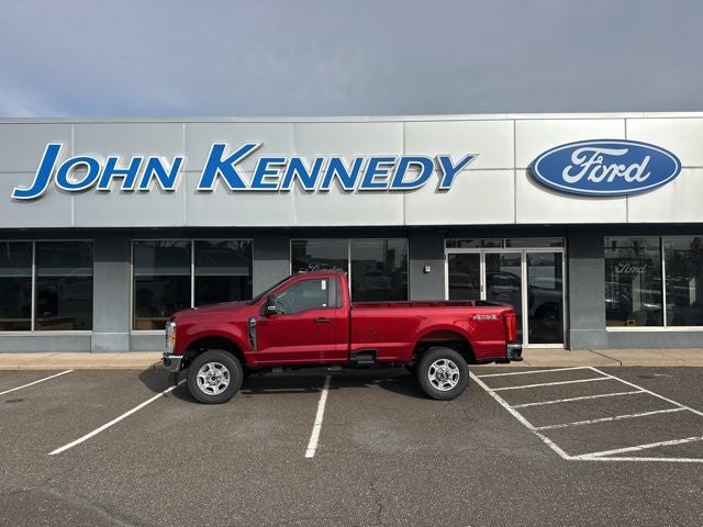 2026 Ford Super Duty F-350 SRW XLT