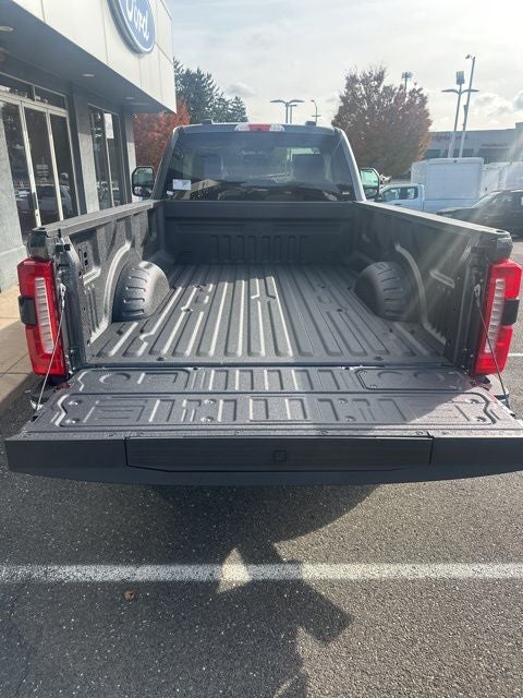 2026 Ford Super Duty F-350 SRW XLT