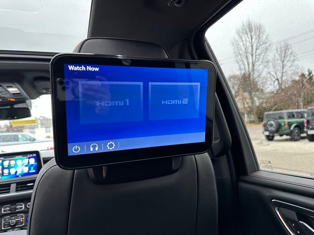 2023 Chevrolet Suburban RST