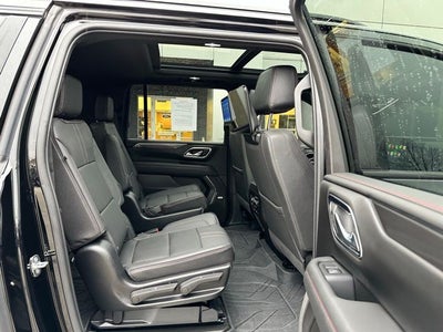 2023 Chevrolet Suburban RST