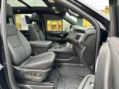 2023 Chevrolet Suburban RST