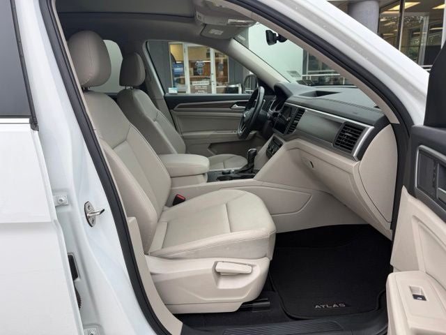 2021 Volkswagen Atlas 3.6L V6 SE w/Technology