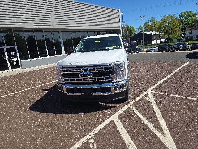 2026 Ford Super Duty F-350 SRW XL 4WD SuperCab 168 WB 60 CA