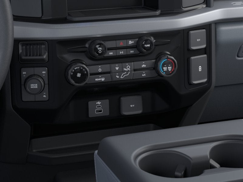 2026 Ford Super Duty F-450 DRW XL 4WD Crew Cab 203 WB 84 CA