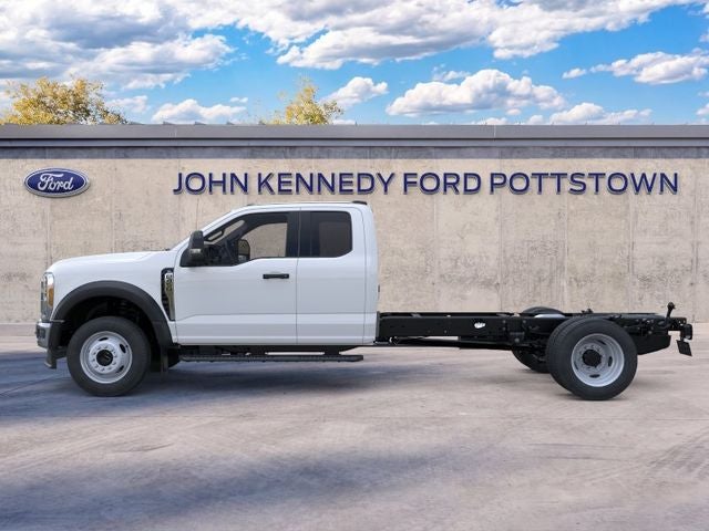 2026 Ford Super Duty F-450 DRW XL 4WD SuperCab 168 WB 60 CA