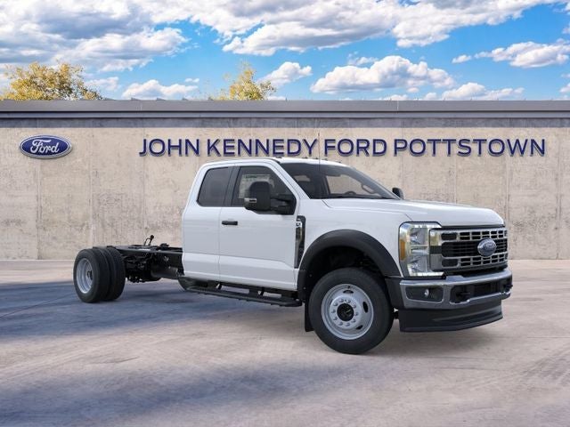 2026 Ford Super Duty F-450 DRW XL 4WD SuperCab 168 WB 60 CA