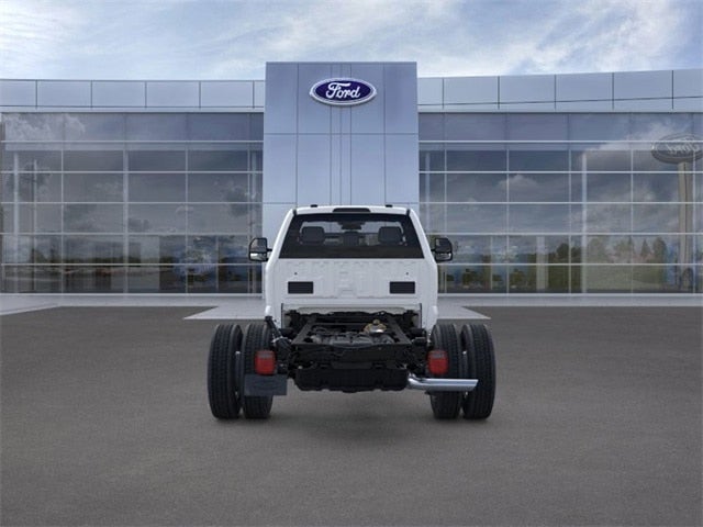 2026 Ford Super Duty F-550 DRW XL 4WD Reg Cab 169 WB 84 CA