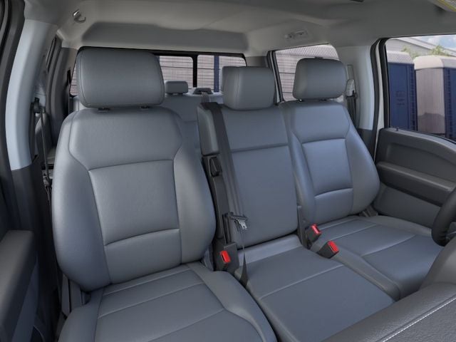 2026 Ford Super Duty F-550 DRW XL 4WD Crew Cab 203 WB 84 CA