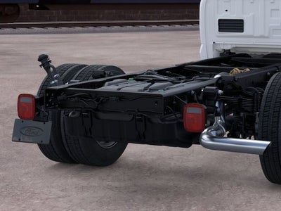 2026 Ford Super Duty F-550 DRW XL 4WD Crew Cab 203 WB 84 CA