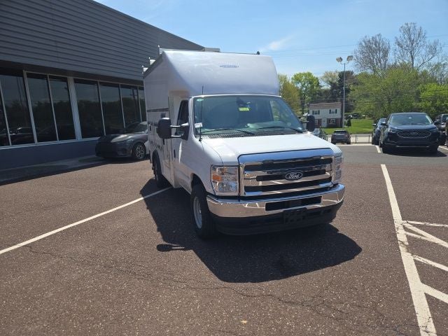2026 Ford E-Series Cutaway E-350 SRW 138 WB