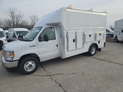 2026 Ford E-Series Cutaway E-350 SRW 158 WB