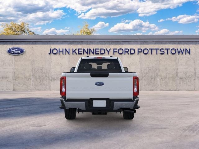 2026 Ford Super Duty F-350 SRW XL 4WD Crew Cab 8' Box