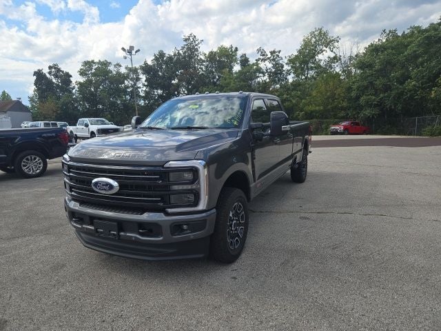 2026 Ford Super Duty F-350 SRW PLATINUM 4WD Crew Cab 6.75' Box