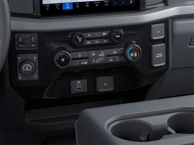 2026 Ford Super Duty F-350 SRW XLT 4WD Crew Cab 6.75' Box