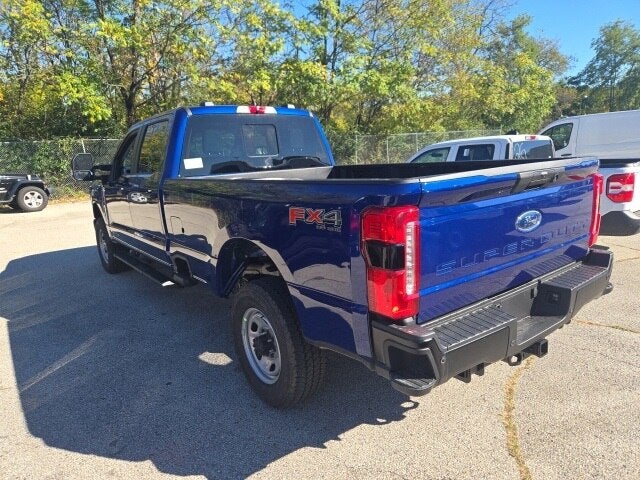 2026 Ford Super Duty F-350 SRW XL 4WD Crew Cab 6.75' Box