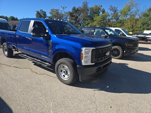 2026 Ford Super Duty F-350 SRW XL 4WD Crew Cab 6.75' Box