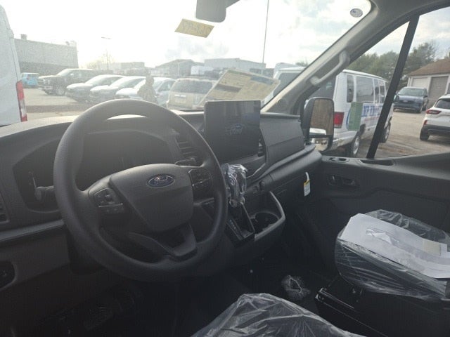 2026 Ford Transit Cargo Van T-250 148 Med Rf 9150 GVWR RWD