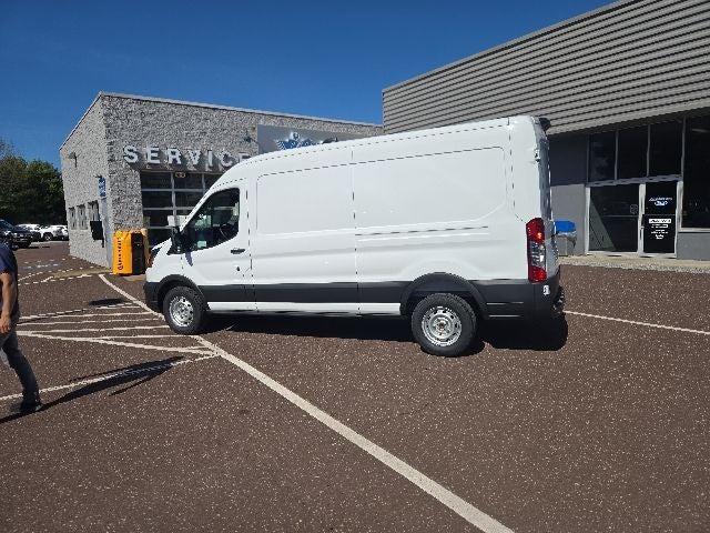 2026 Ford Transit Cargo Van T-250 148 Med Rf 9150 GVWR RWD