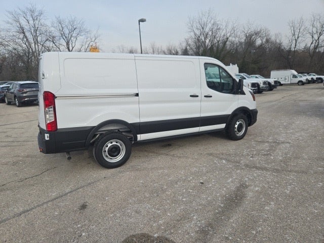 2025 Ford Transit Cargo Van T-250 130 Low Rf 9070 GVWR RWD