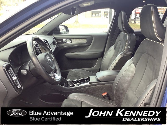 2021 Volvo XC40 Recharge Pure Electric P8