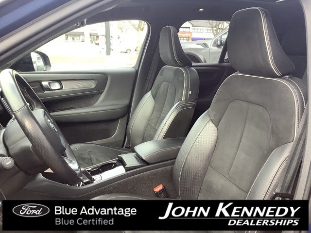 2021 Volvo XC40 Recharge Pure Electric P8