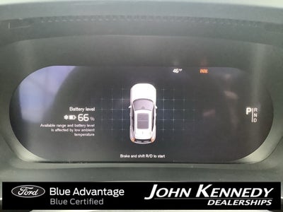 2021 Volvo XC40 Recharge Pure Electric P8