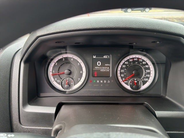 2024 RAM 1500 Classic SLT