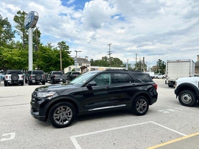 2025 Ford Explorer Active