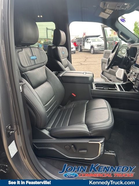 2026 Ford F-350SD Platinum Pickup