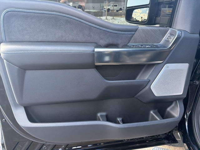 2025 Ford F-350SD Platinum