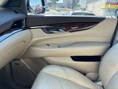 2017 Cadillac Escalade ESV Luxury